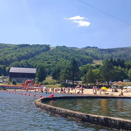 Au Rdc 5 Personnes Terrasse Piscine Lägenhet